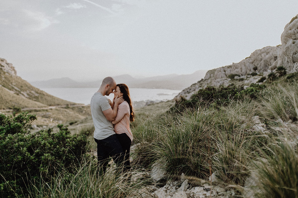 Melanie Meißner, die erfahrenste Hochzeitsfotografin Berlins, gemeinsam mit ihrem Mann Christian – Expertise aus über 20 Jahren Hochzeitslicht.