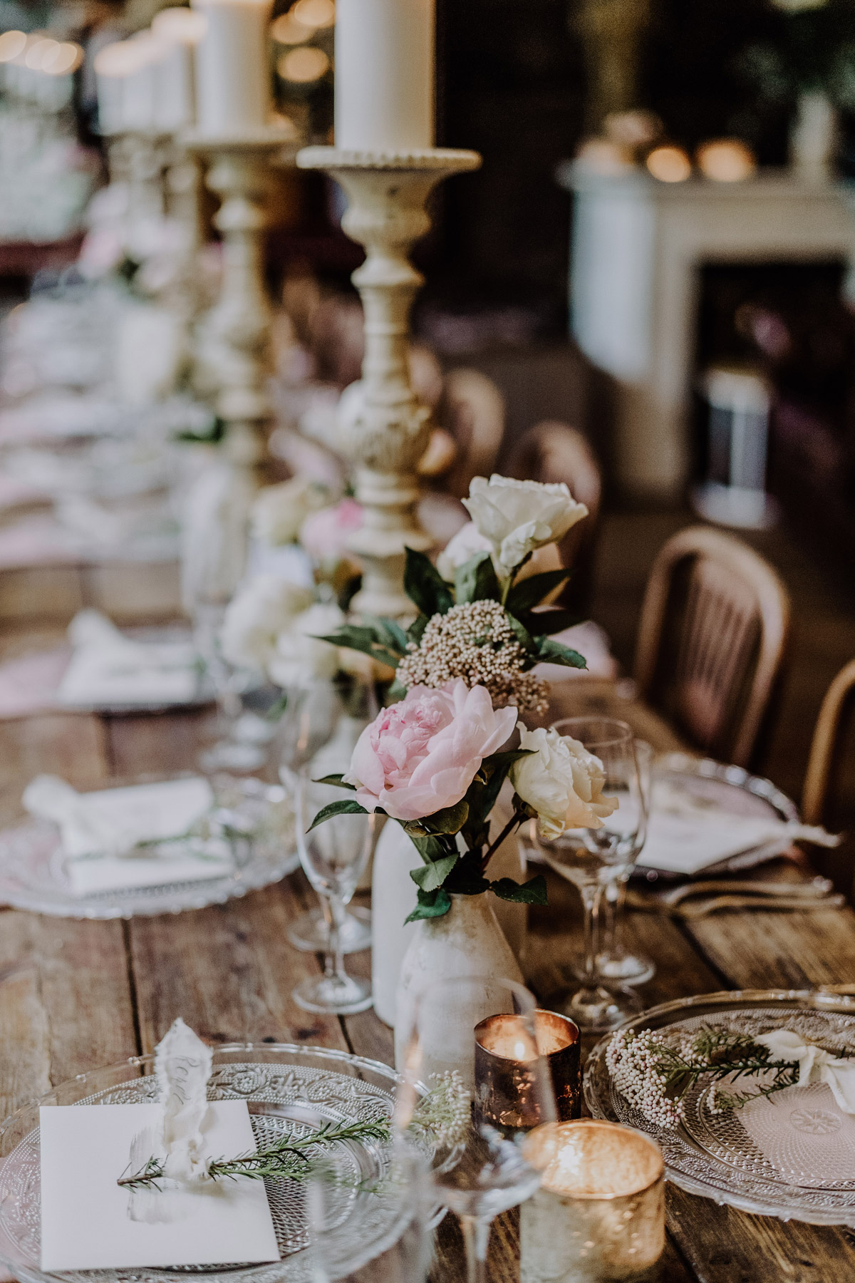 Hochzeitstisch Dekoration Pfingstrosen zur Standesamt Hochzeit Berlin