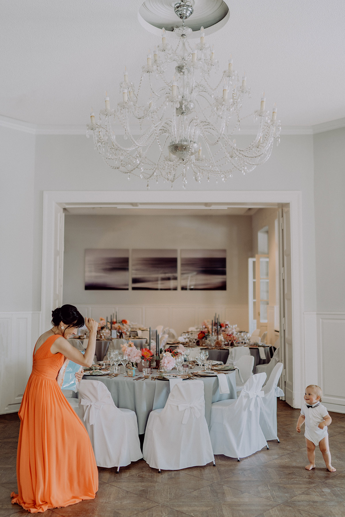 Festsaal Gästehaus Blumenfisch Berlin mit stimmungsvoller Boho Dekoration