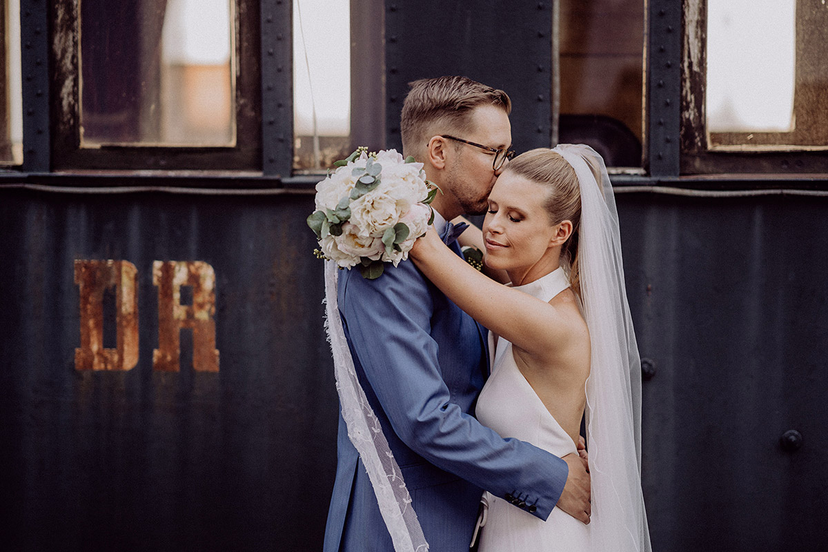 Paarshooting vor Zug in Burg am Bahnhof