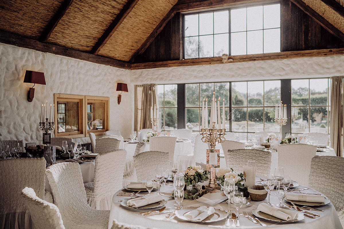 Hotel zur Bleiche Hochzeit Festsaal Stilleben