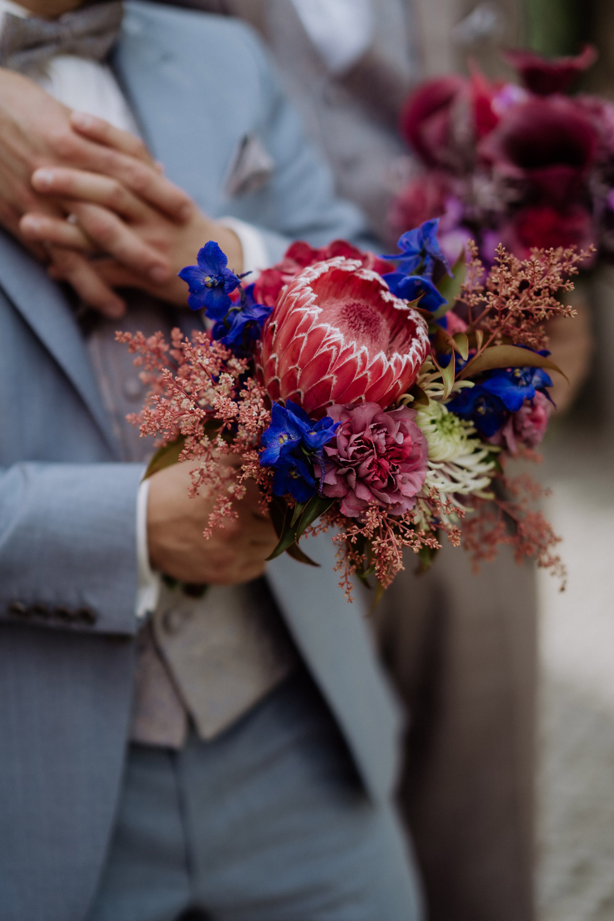 Brautsträuße für Bräutigame von Zinnober Blumen Berlin